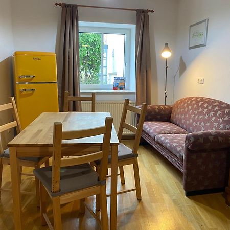 Apartment In Historic Town House Гмунден Экстерьер фото