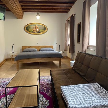 Apartment In Historic Town House Гмунден Экстерьер фото